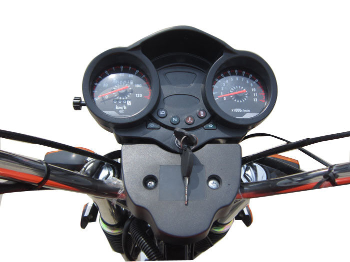 150CC rouge a motorisé le tricycle de cargaison, moto chinoise de tricycle avec la boîte légère de cargaison