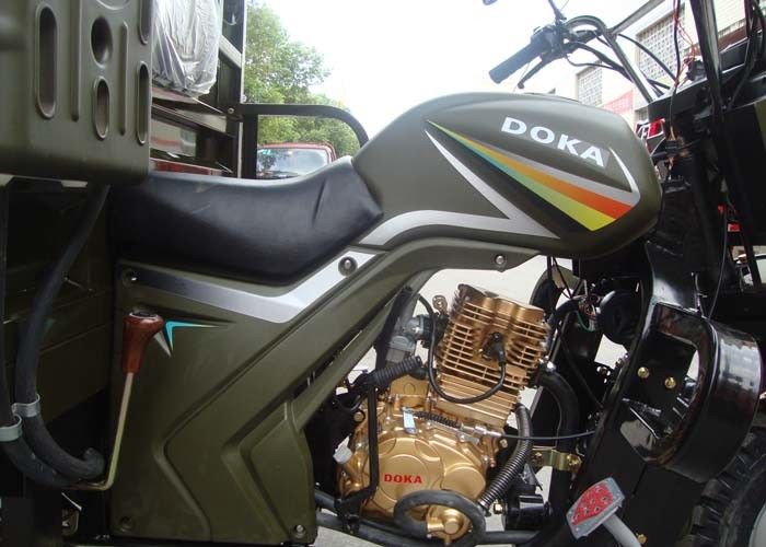 Moto motorisée de cargaison de roue du Chinois 3 d'entraînement d'axe avec l'axe de cadre en acier et de voiture