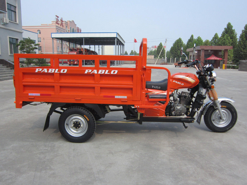 Motorcycle à trois roues à droite Motorcycle à trois roues cargo avec type de moteur de 300cc et cylindrée de 201 250cc